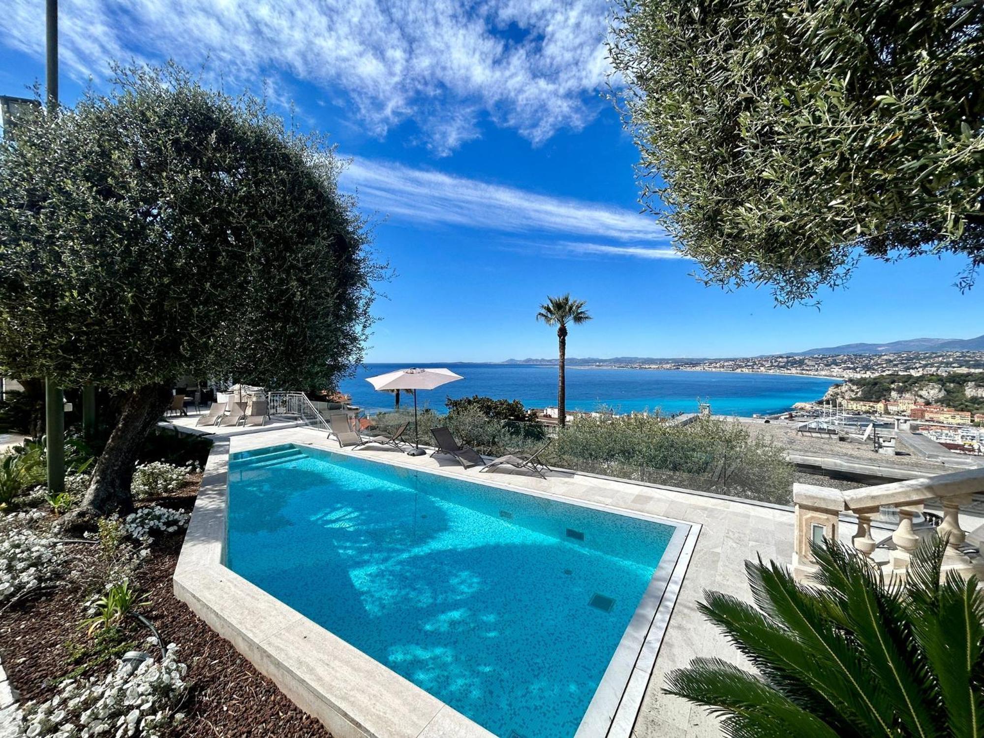 Villa Luxury At Mont Boron, Swimming Pool Overviewing The Bay *