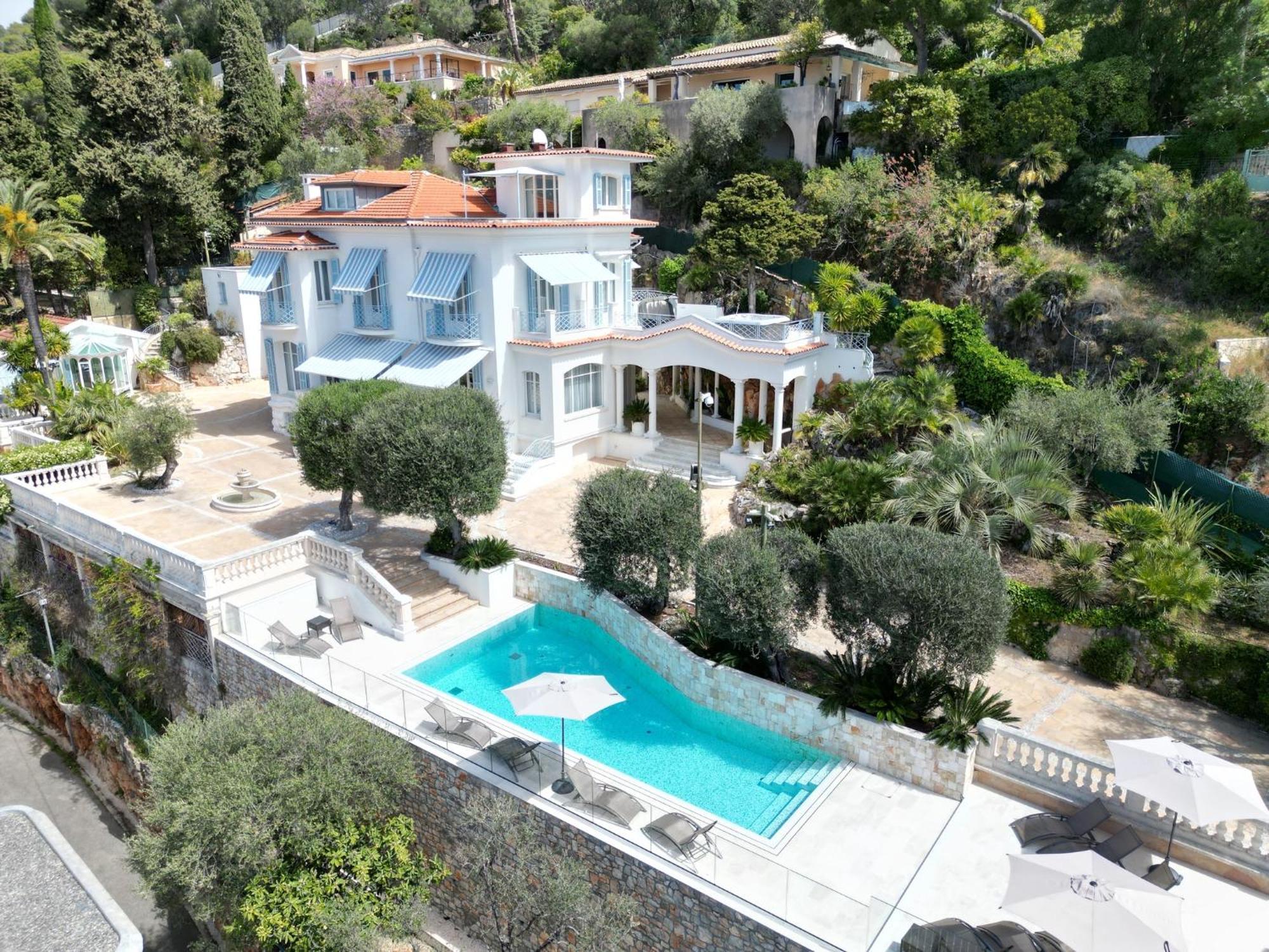 Villa Luxury At Mont Boron, Swimming Pool Overviewing The Bay